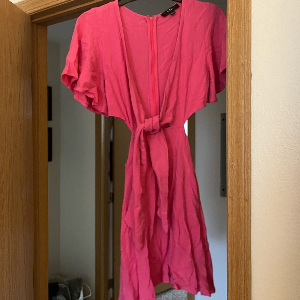 Lulu’s Vibrant Pink Short Sleeve Dress